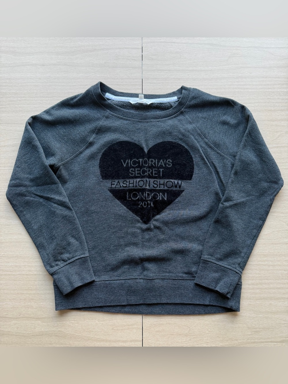 Victoria's Secret Fashion Show Women’s Charcoal Gray Heart Crewneck Sweatshirt S